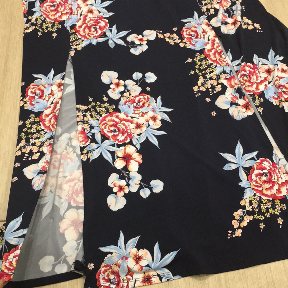 Women’s Divine Flower Dress 🌺 🌸 - Picture 3 of 8